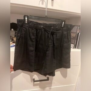 Kut from the Kloth black womens dress shorts